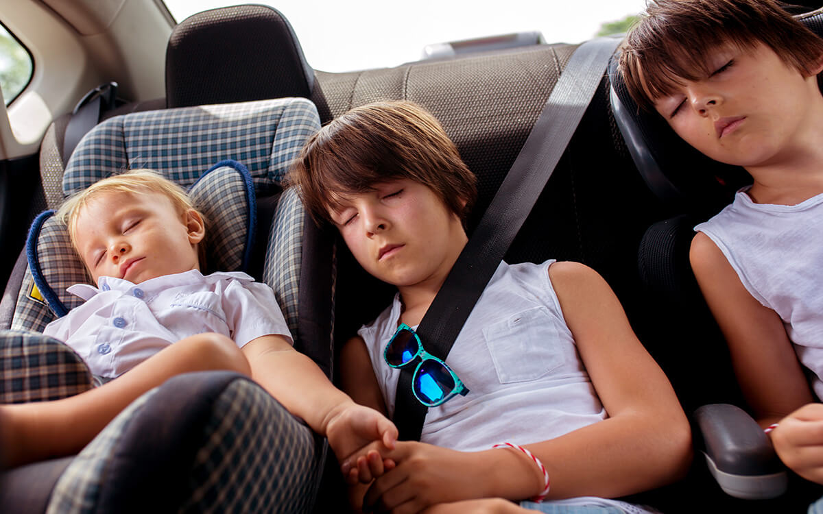 Smartphone mit Hinweistext - Ihr Ratenkredit wurde gerade ausgezahlt.